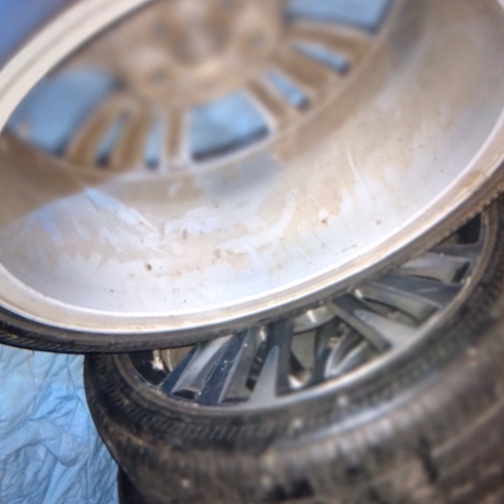 Infinity tires - Picture 2 of 3